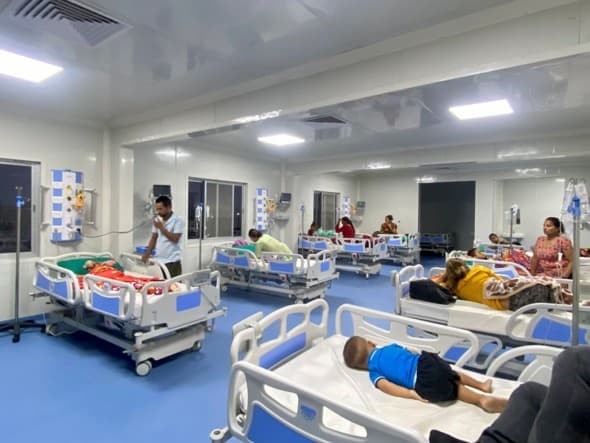 PICU Cleanroom with Seamless PUF Panels